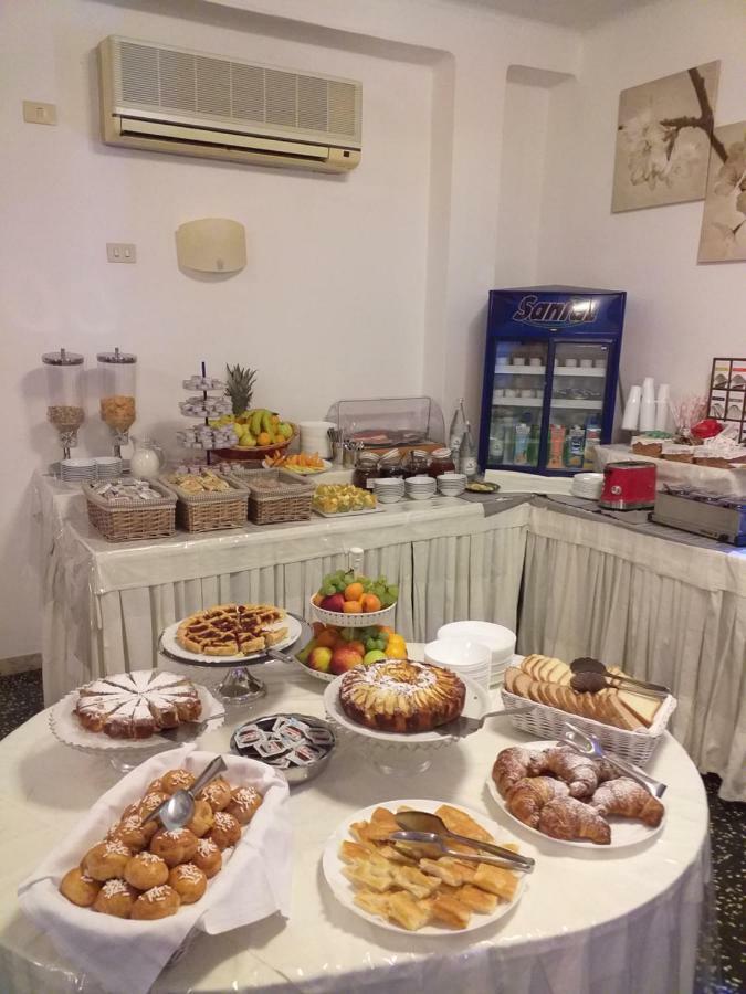 Hotel Arcobaleno Celle Ligure Extérieur photo